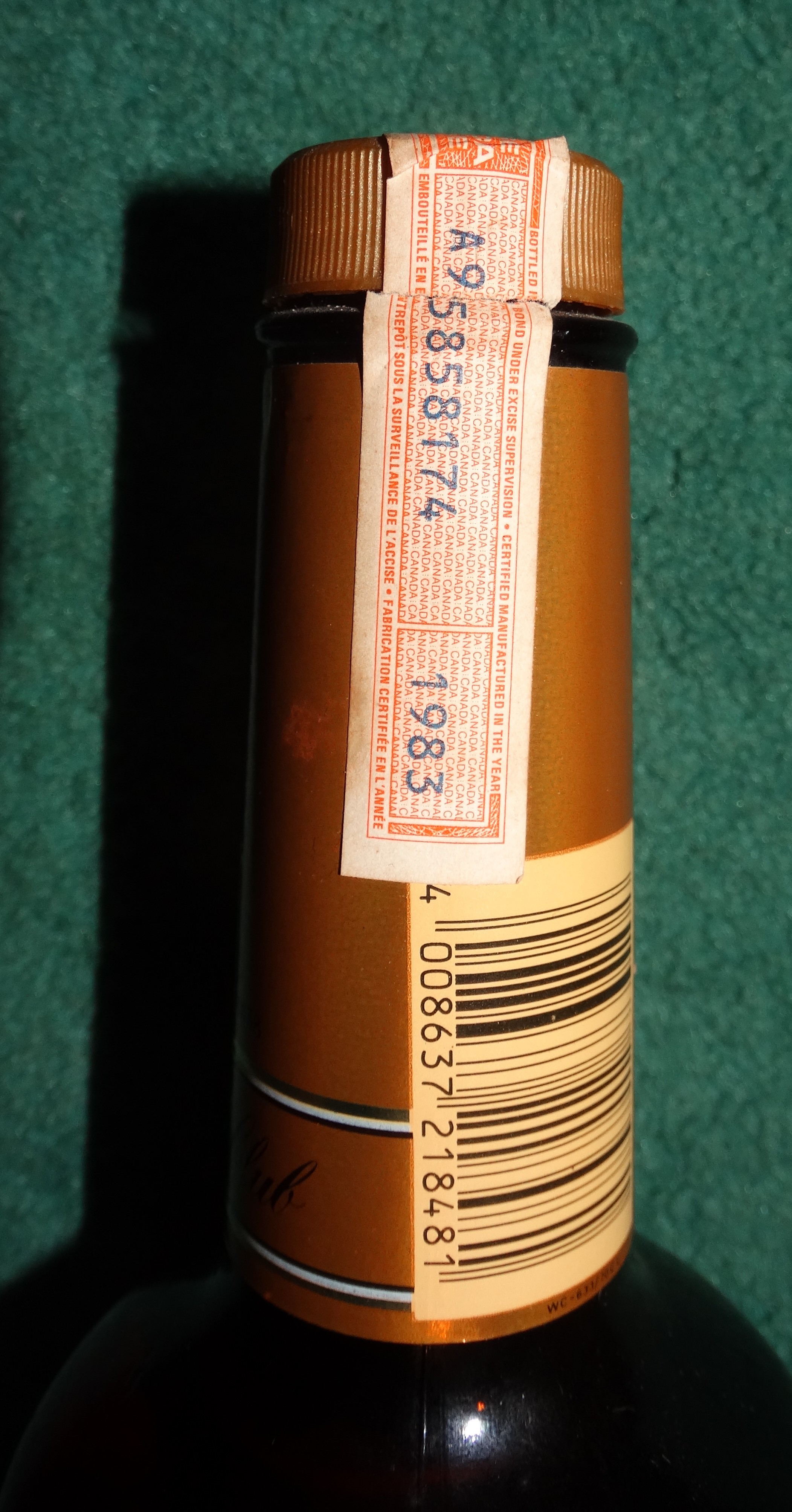 Canadian Club - Canadian Whisky von 1983- 6 Years - 40% vol - 0,7l Flasche