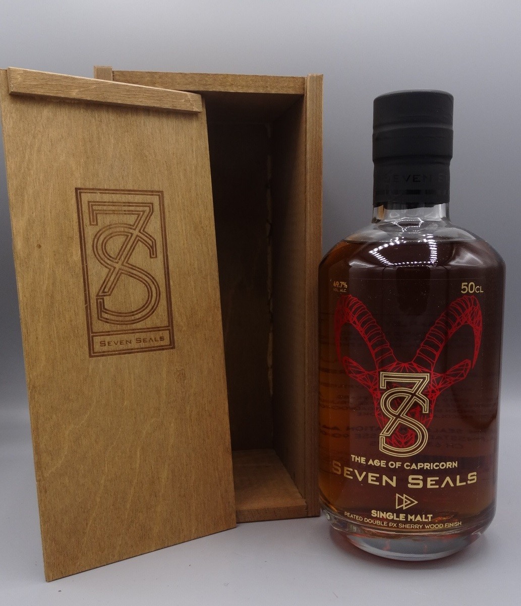 Seven Seals Whisky - THE AGE OF CAPRICORN - Steinbock - (0,5l Flasche in Holzkiste) 49,7% vol
